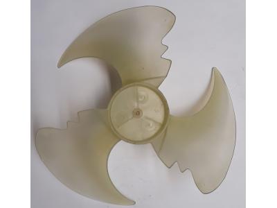 Pala plastica Aire acondiconado 3 aspas Ø 40 cm sentido Anti-horario eje 6 mm